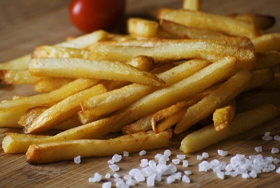 A pile of french fries